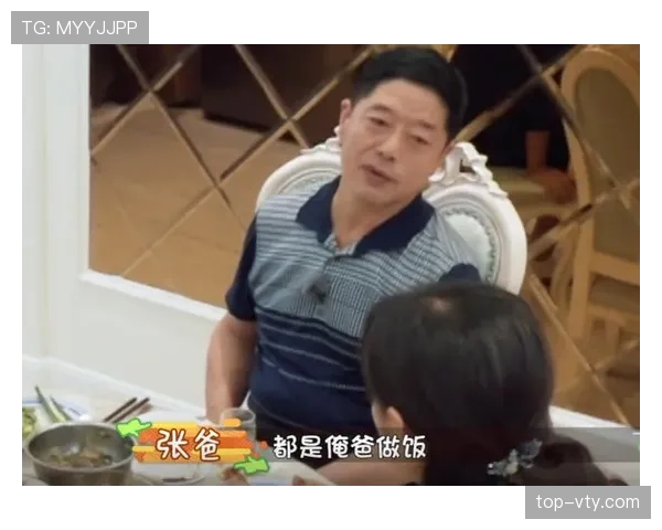 张继科家里那泳池也太奢侈了吧，一泡水直接像度假村！
