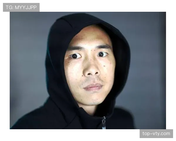 要是把徐灿赛场那股狠劲和他点外卖的截图放一起,这反差太娱乐了 要是把徐灿赛场那股狠劲和他点外卖的截图放一起,这反差太娱乐了